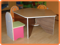 детский стол для занятий